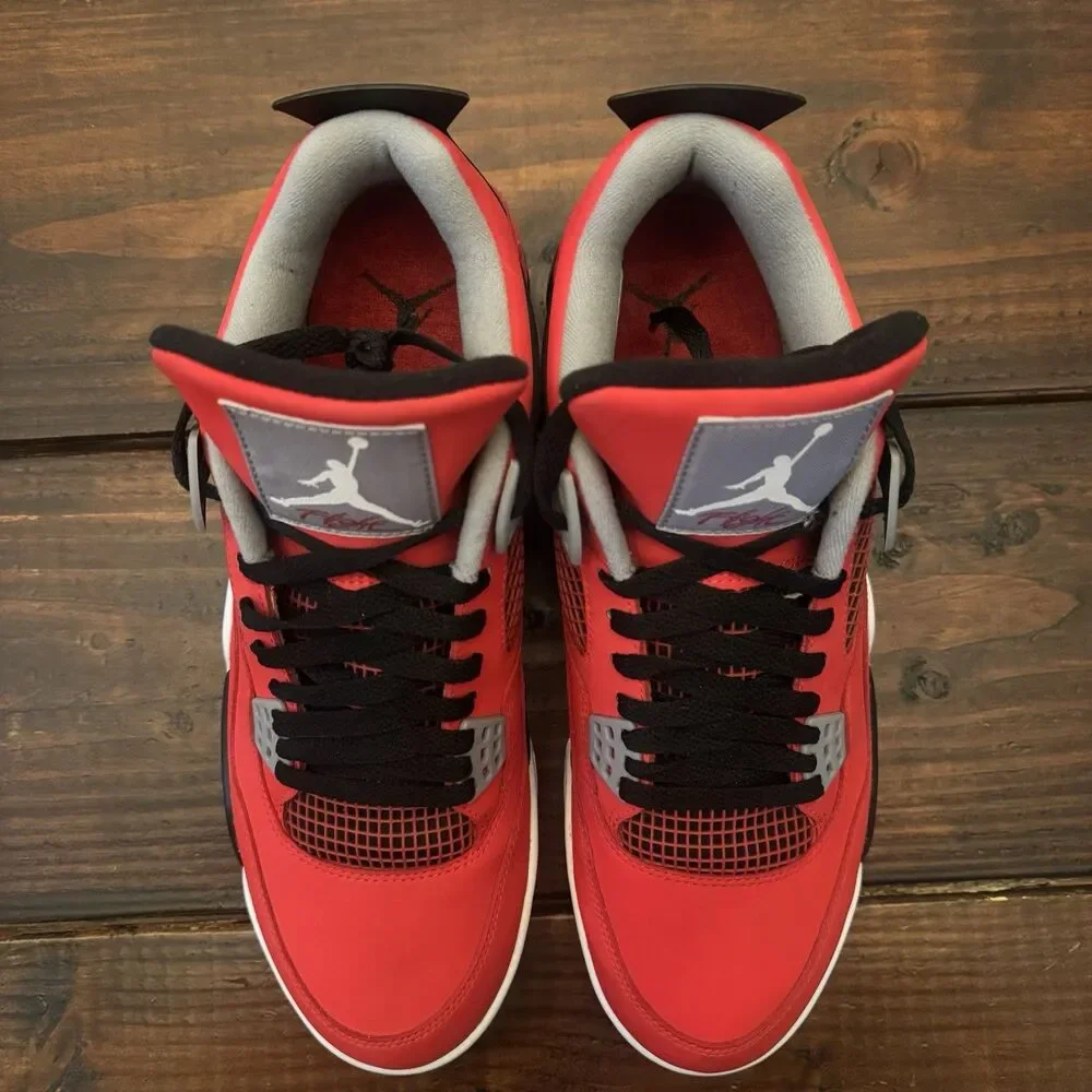 Air Jordan 4 Retro Toro Bravo Shoes